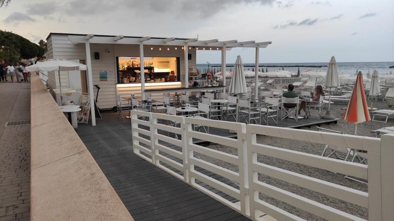 Hotel Fortuna San Bartolomeo Al Mare Exterior photo
